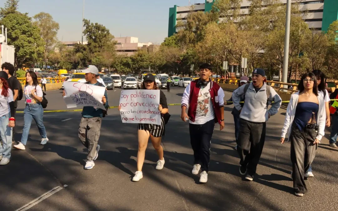 Estudiantes del IPN mantienen protestas en CDMX; prevén afectaciones viales este 22 de mayo